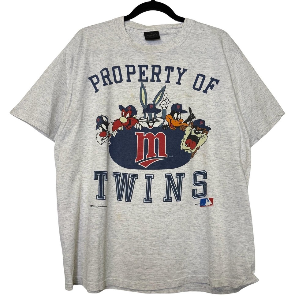 Vintage 90s Minnesota Twins Looney Tunes Taz Bugs Bunny MLB T-Shirt L